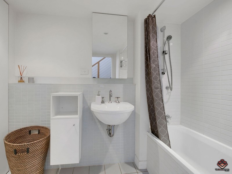 64 Macquarie Street, Teneriffe QLD 4005