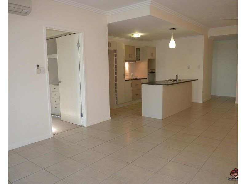 6-24 Henry Street, West End QLD 4810