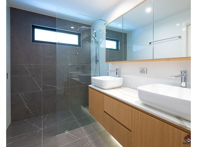 27 Quarry Street, Hamilton QLD 4007