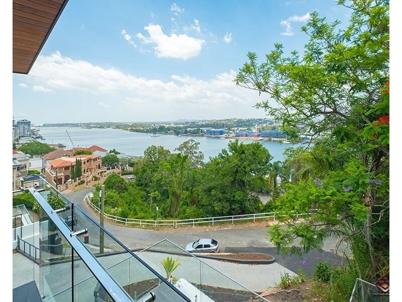 27 Quarry Street, Hamilton QLD 4007