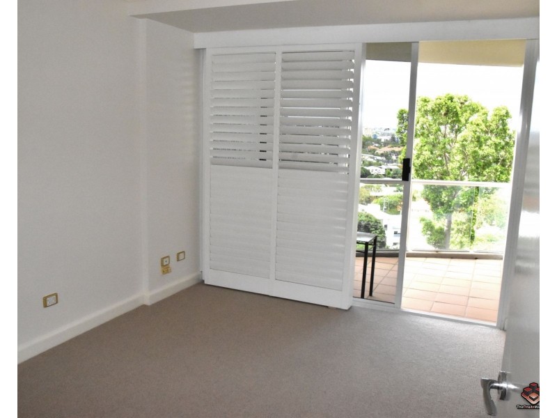 190 Swann Road, Taringa QLD 4068