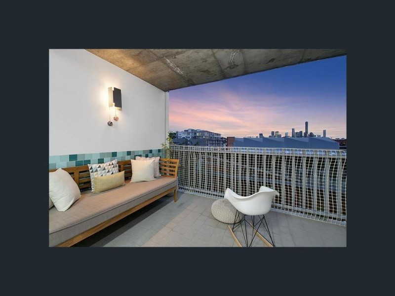 U623/8 Skyring Terrace, Teneriffe QLD 4005