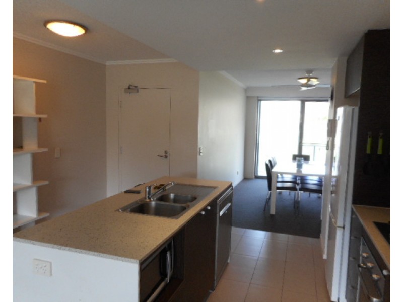 ID:3891024/33 Hedges – 154 Musgrave Avenue, Southport QLD 4215