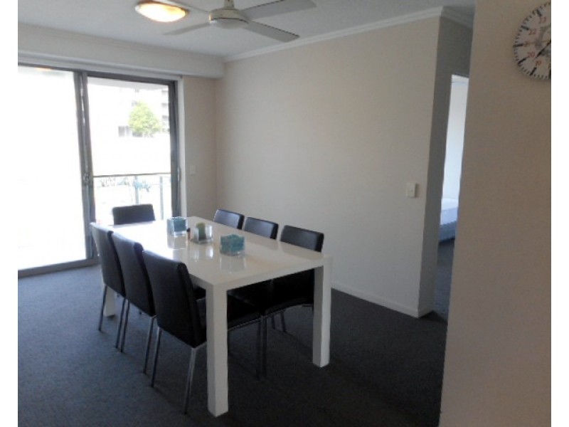 ID:3891024/33 Hedges – 154 Musgrave Avenue, Southport QLD 4215