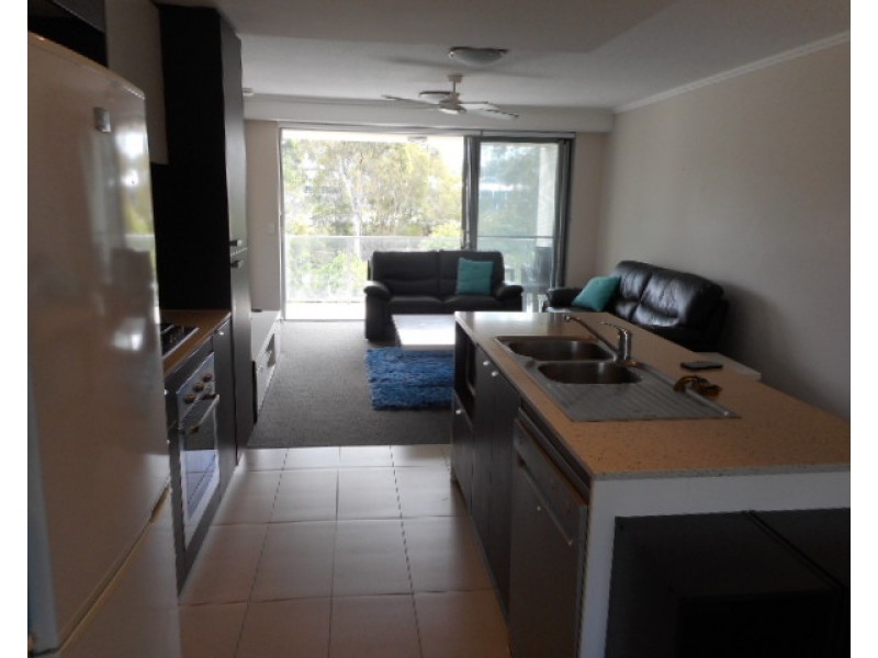 ID:3891024/33 Hedges – 154 Musgrave Avenue, Southport QLD 4215