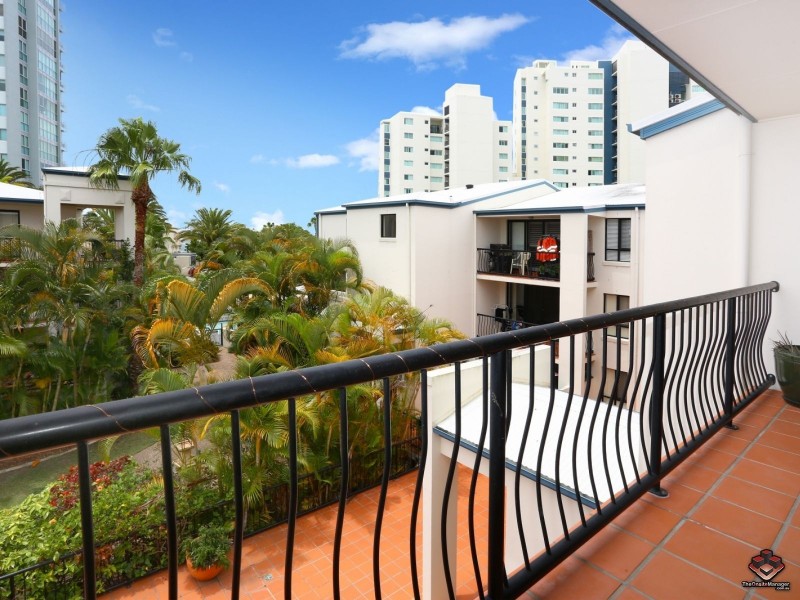 38 Labrador Street, Labrador QLD 4215