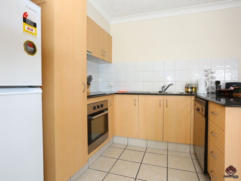 38 Labrador Street, Labrador QLD 4215