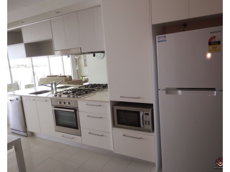 430 Marine Parade, Biggera Waters QLD 4216