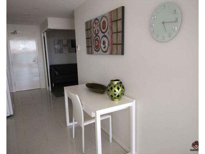430 Marine Parade, Biggera Waters QLD 4216