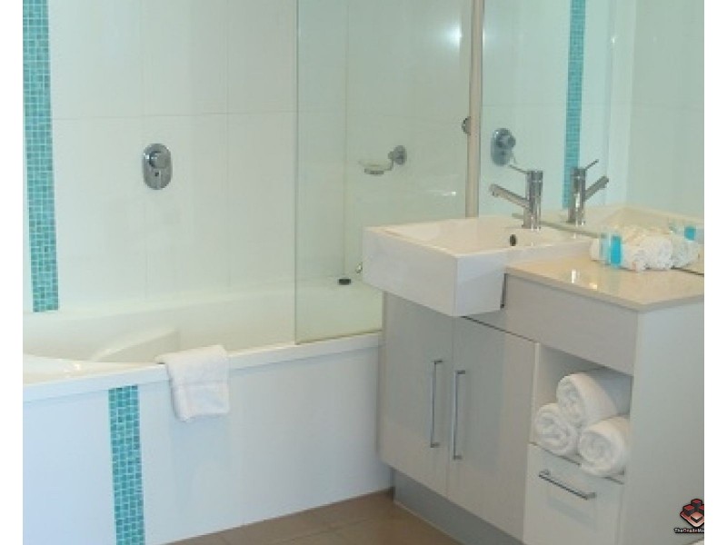430 Marine Parade, Biggera Waters QLD 4216