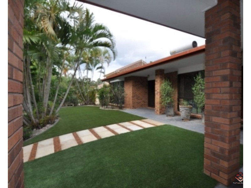 62 Carinya Street, Indooroopilly QLD 4068