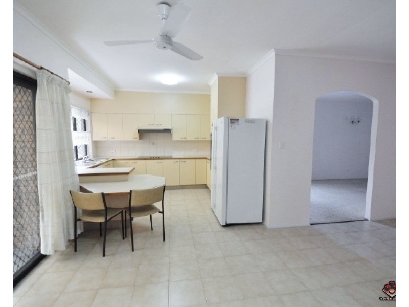 62 Carinya Street, Indooroopilly QLD 4068