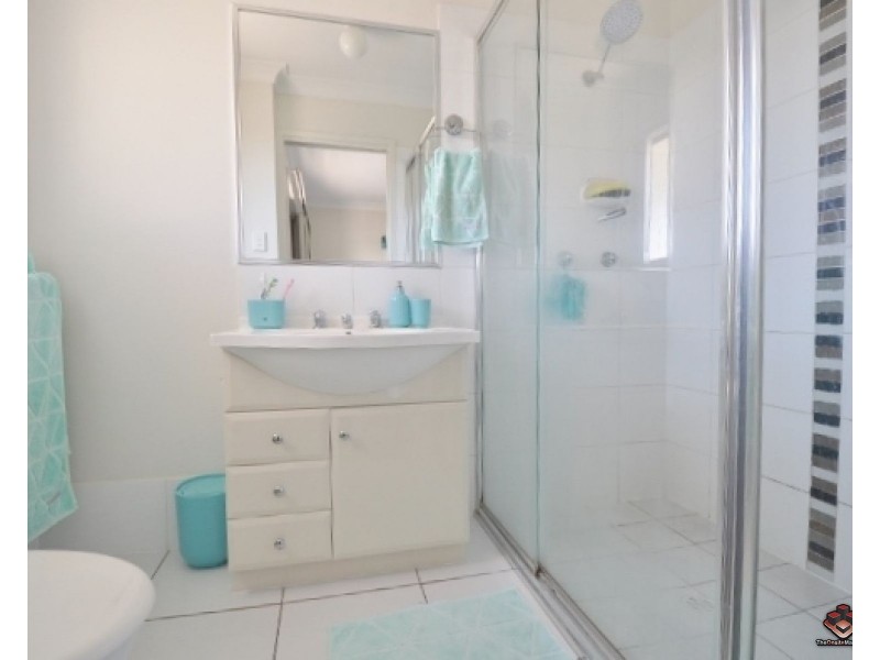 130 Jutland Street, Oxley QLD 4075