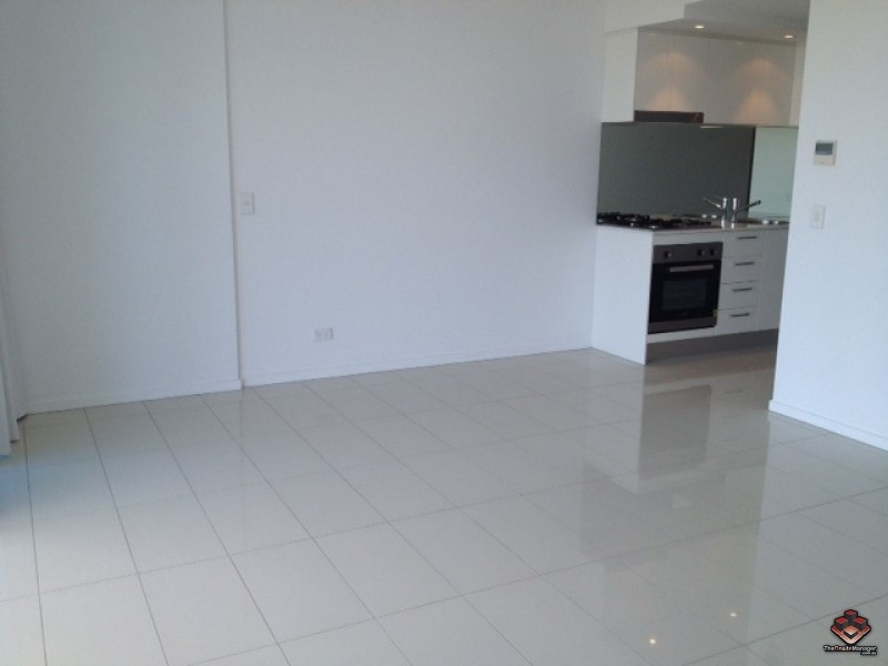 2 East Quay Drive, Biggera Waters QLD 4216