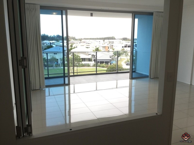 2 East Quay Drive, Biggera Waters QLD 4216