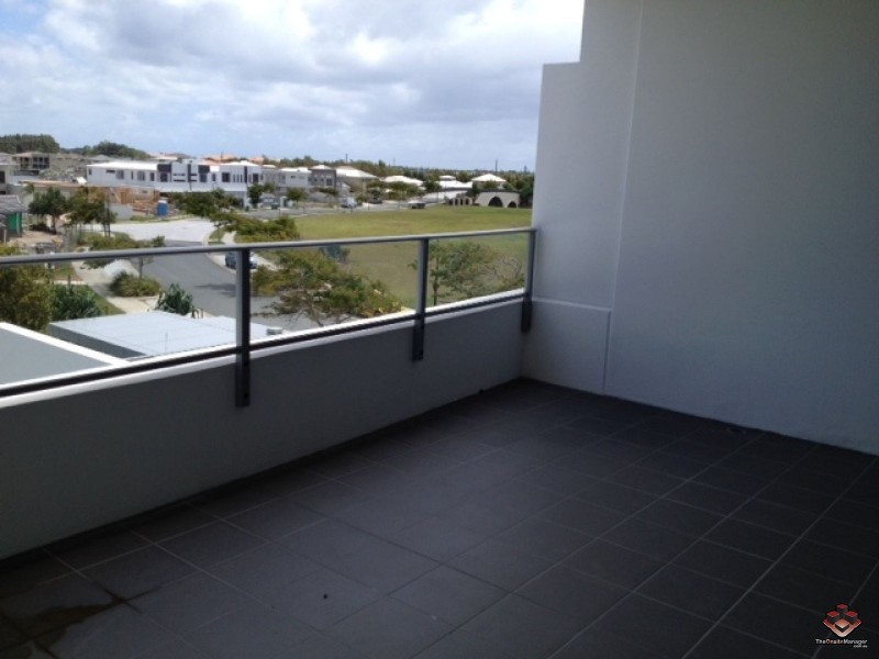 2 East Quay Drive, Biggera Waters QLD 4216