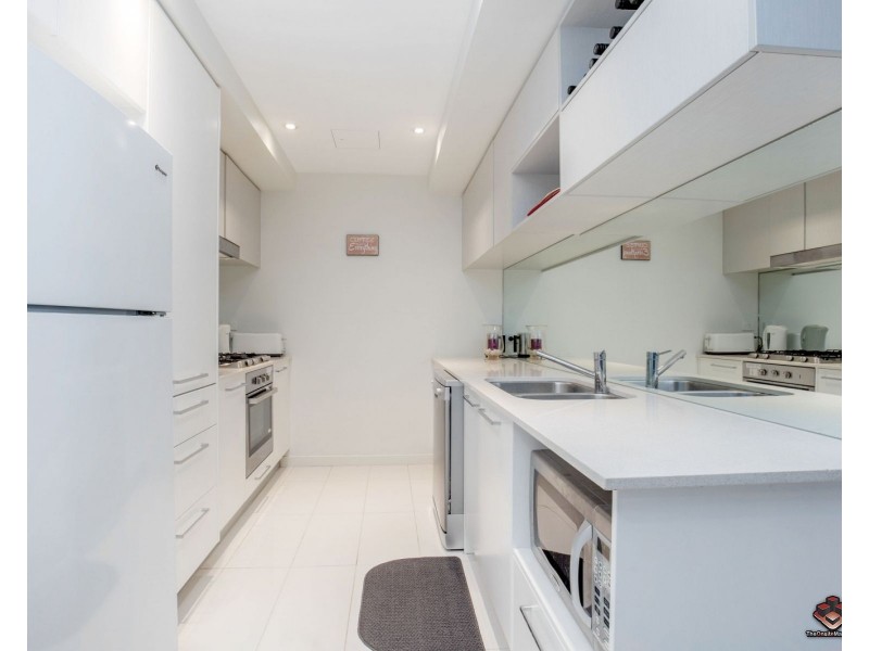 114/430 Marine Parade, Biggera Waters QLD 4216