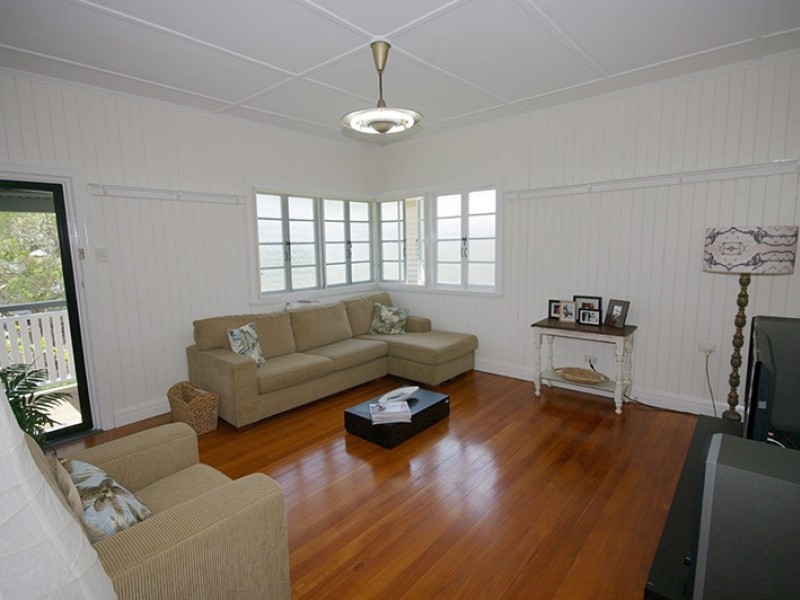 21 Hassall Road, Deagon QLD 4017