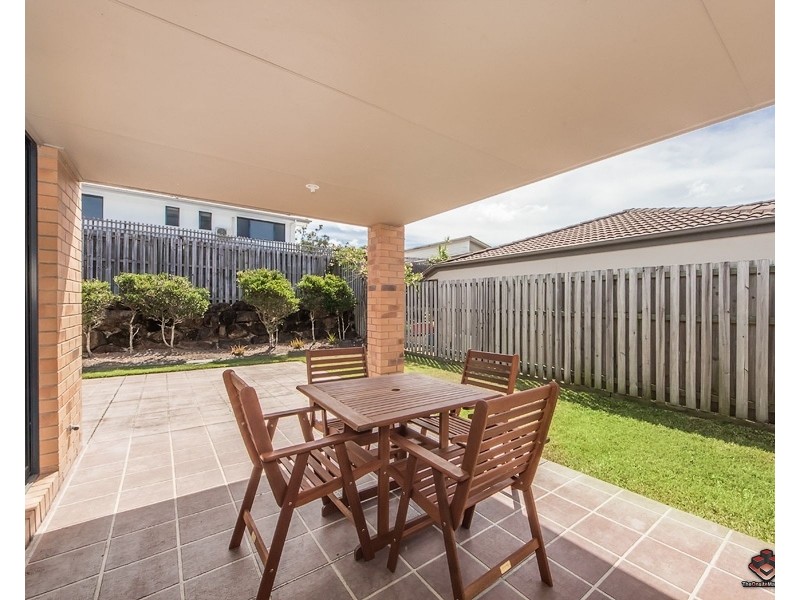 45 Cobb and Co Drive, Oxenford QLD 4210