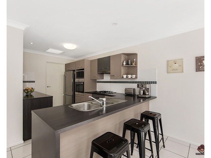 45 Cobb and Co Drive, Oxenford QLD 4210