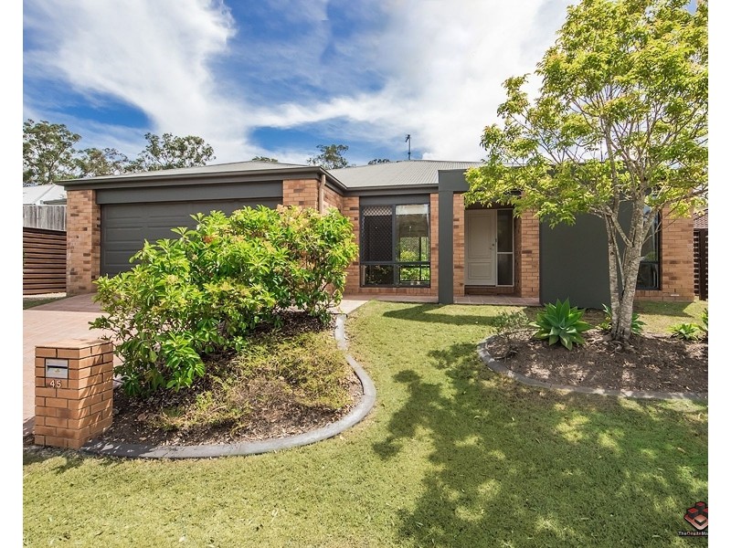 45 Cobb and Co Drive, Oxenford QLD 4210