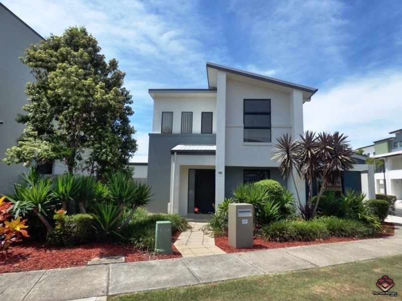 16 Surbiton Court, Carindale QLD 4152