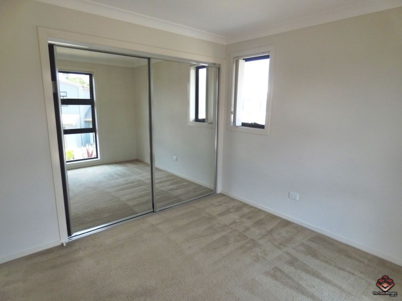 16 Surbiton Court, Carindale QLD 4152