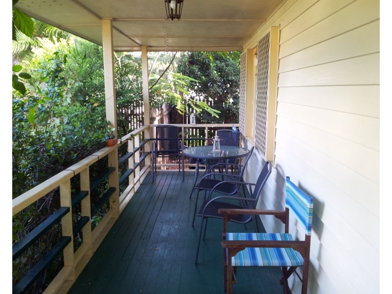 5 Morley Street, West Gladstone QLD 4680