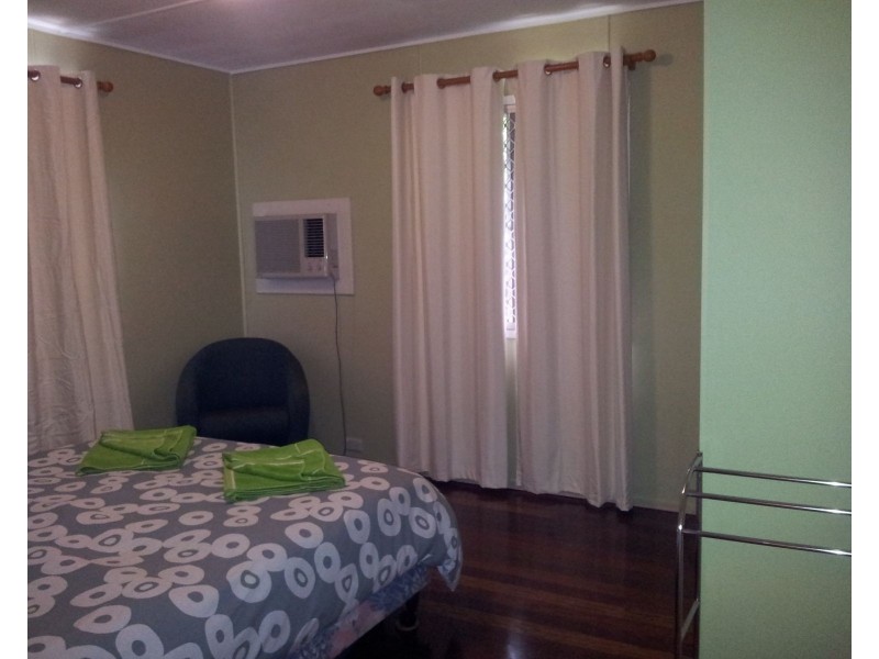 5 Morley Street, West Gladstone QLD 4680