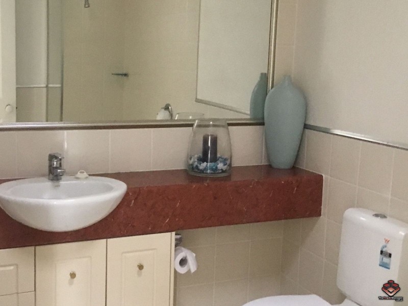 Hope Island QLD 4212