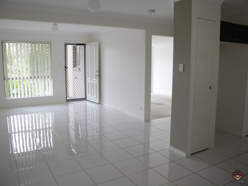 Pacific Pines QLD 4211