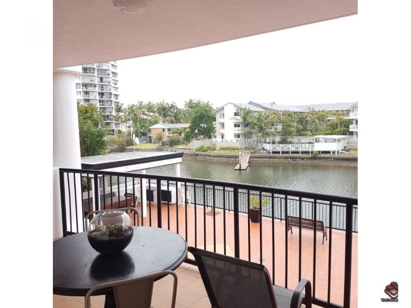 12 Paradise Island, Surfers Paradise QLD 4217