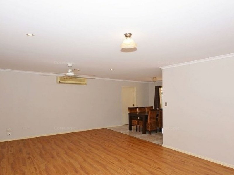 11 Earls Court, Point Vernon QLD 4655