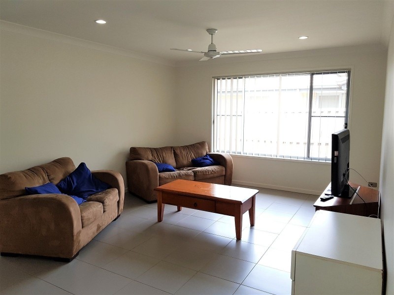 18 Oxley Circuit, Urraween QLD 4655