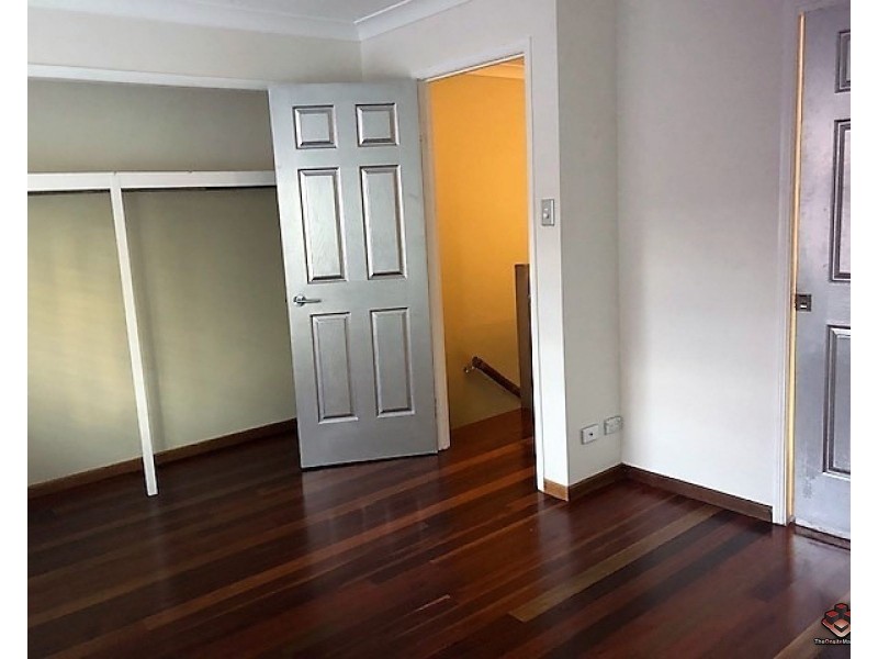 100 Racecourse Drive, Bundall QLD 4217