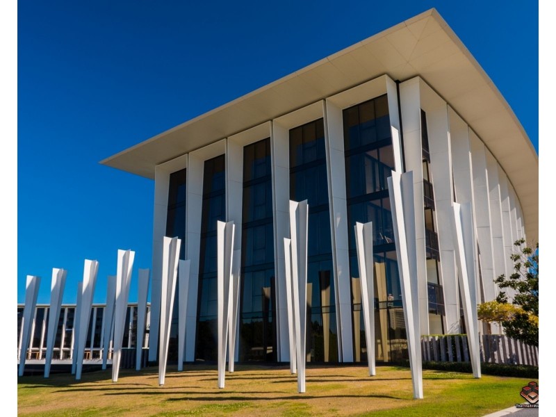 1 Marina Drive, Benowa QLD 4217