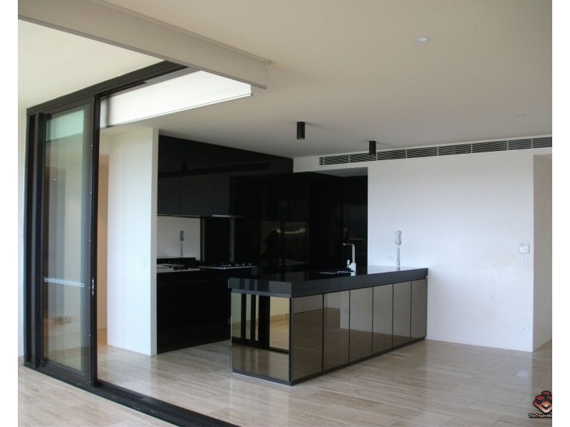 1 Marina Drive, Benowa QLD 4217