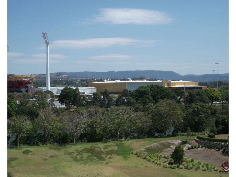 1 Marina Drive, Benowa QLD 4217