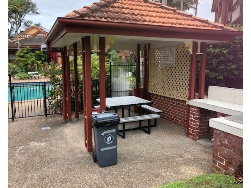 100 Racecourse Drive, Bundall QLD 4217