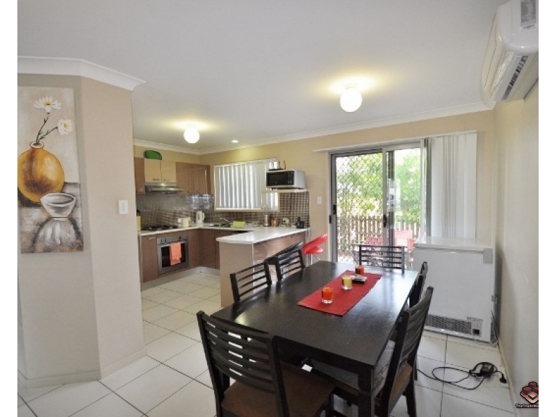 130 Jutland Street, Oxley QLD 4075