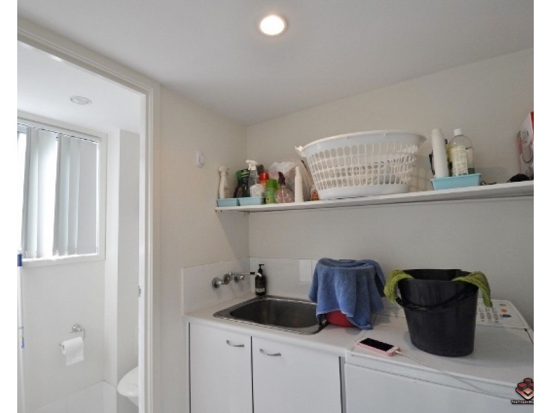 130 Jutland Street, Oxley QLD 4075