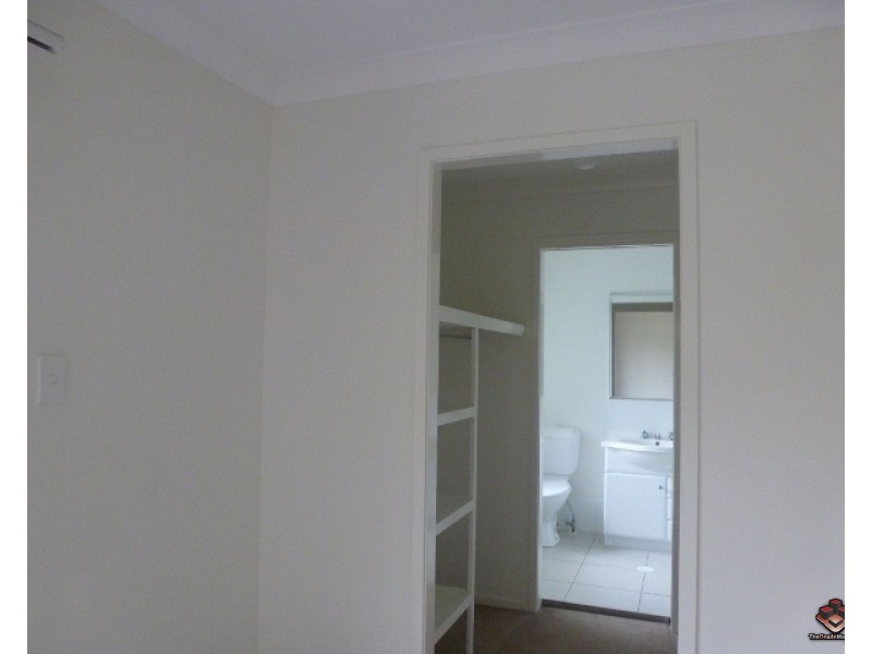 130 Jutland Street, Oxley QLD 4075