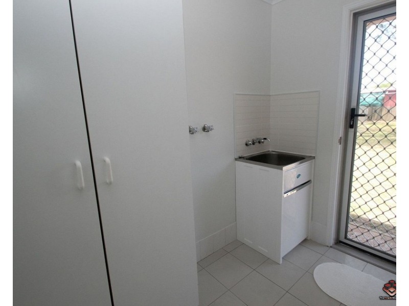 Point Vernon QLD 4655