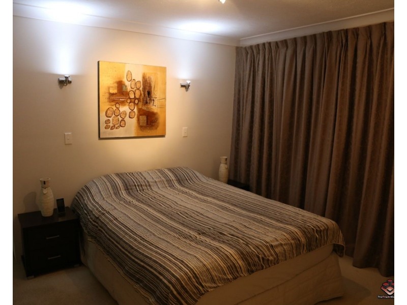 9 Bayview Street, Runaway Bay QLD 4216