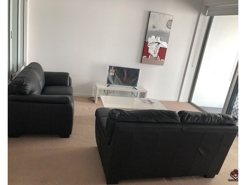 2 East Quay Drive, Biggera Waters QLD 4216