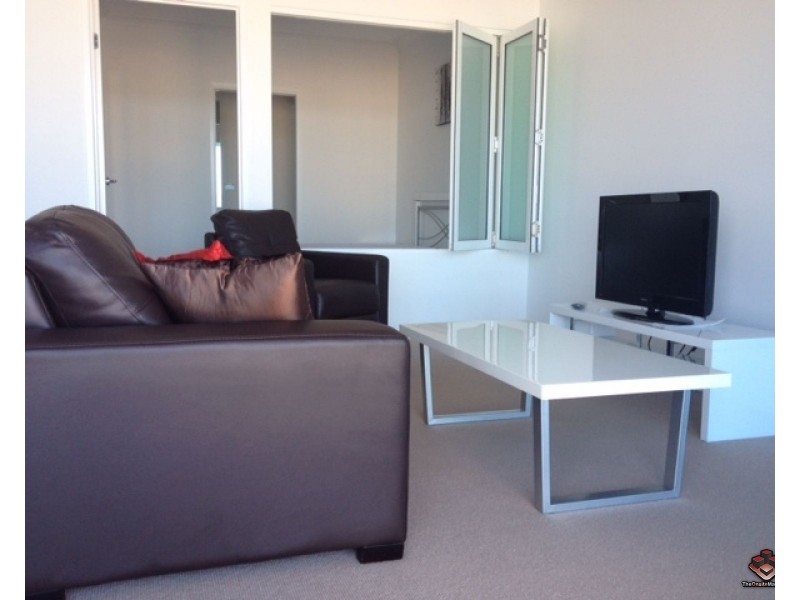 2 East Quay Drive, Biggera Waters QLD 4216