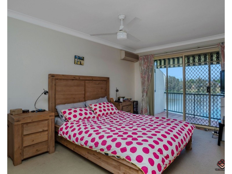 Unit 57 / 7-9 Santa Cruz Boulevard, Clear Island Waters QLD 4226