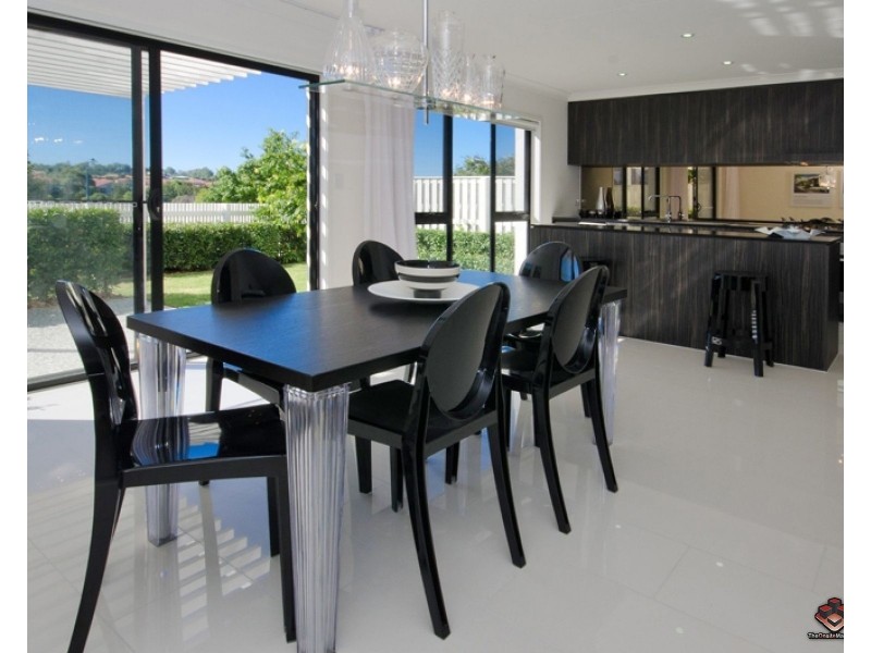 Pacific Pines QLD 4211