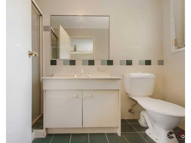 1A Alison Road, Carrara QLD 4211