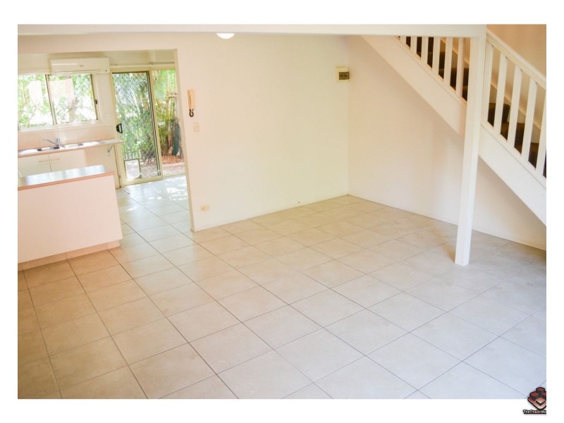 60 Whitby Street, Southport QLD 4215